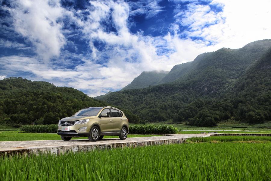  Baojun 560 2015 года  (фото 4 из 31)